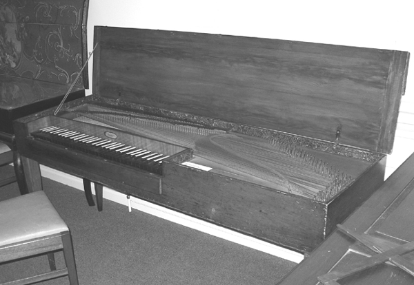 [Unsigned clavichord in the Bate Collection]